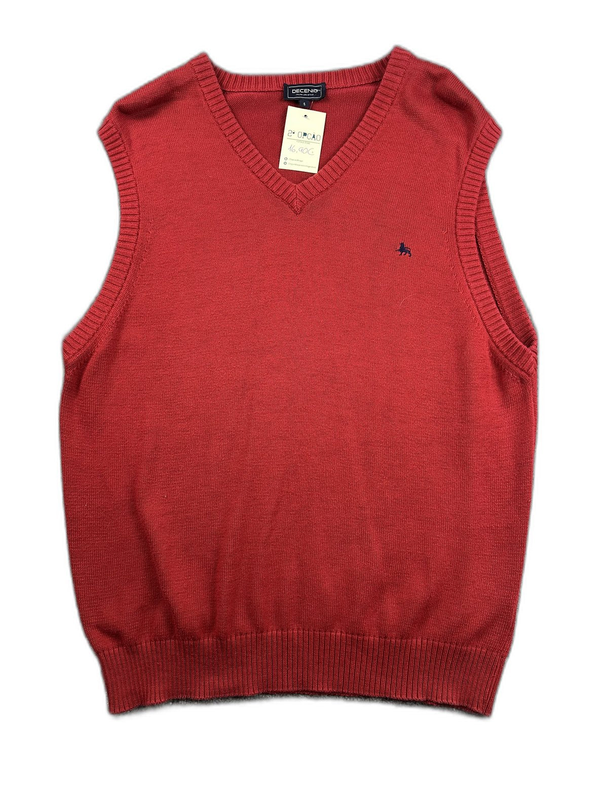 Colete de malha vermelho com gola em V e logo bordado - front image 1