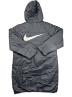 Casaco acolchoado Nike preto com capuz - back image 2
