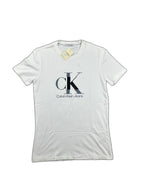 T-shirt Calvin Klein Jeans com logótipo frontal - front image 2